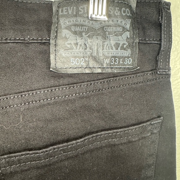 502™ TAPER FIT MEN'S JEANS Size 33x30 Black Color. - Picture 4 of 8